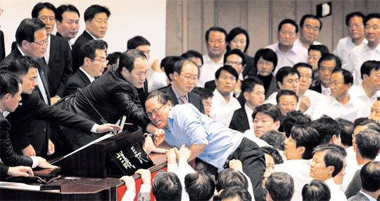 계엄령 이미지