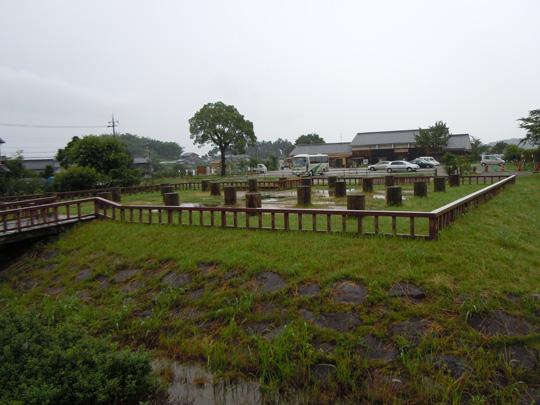 일본 아스카 비조수락 유적 복원 모습.