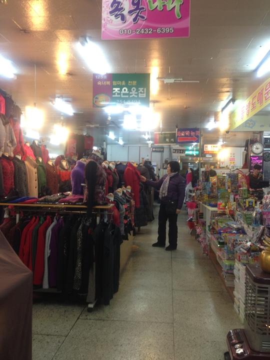 대전에서 가장 오래된 무궁화백화점은 33년의 세월 풍파를 고스란히 맞아 관심을 갖는 사람이 점차 줄어들고 있다. 사진=강은선 기자