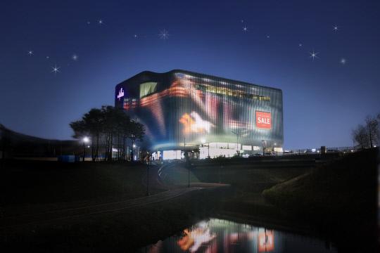 갤러리아 센터시티는 2만 3000개 LED 외관으로 미디어아트를 구현해 눈길을 끈다
