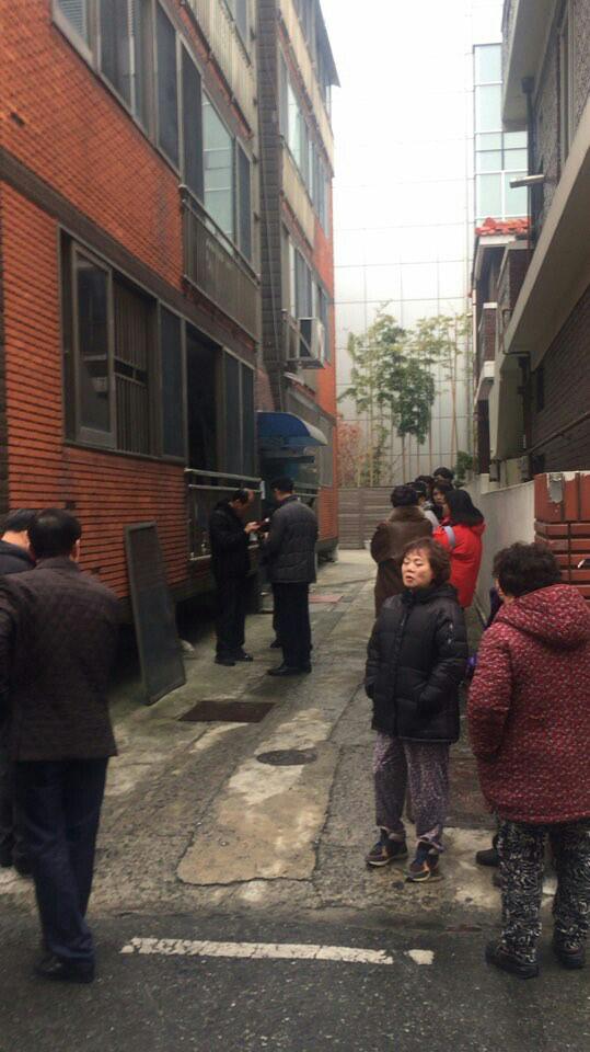 18일 오후 3시 27분쯤 대전 대덕구 한 빌라 1층에서 불이 나 가족 3명이 연기를 마셔 중상을 입었다. 사진=대전지방경찰청 제공
