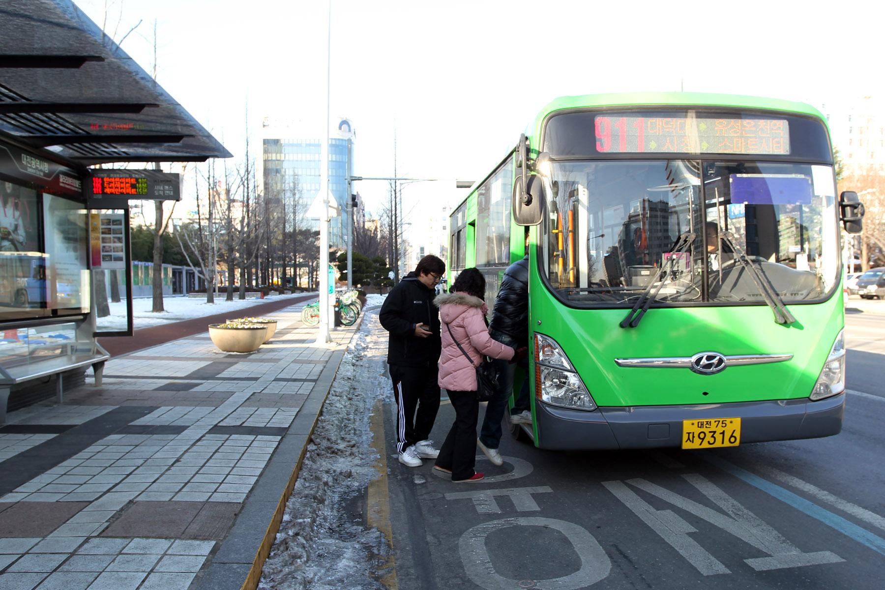 대전시민의 발이 되고 있는 시내버스 사진=대전시 제공