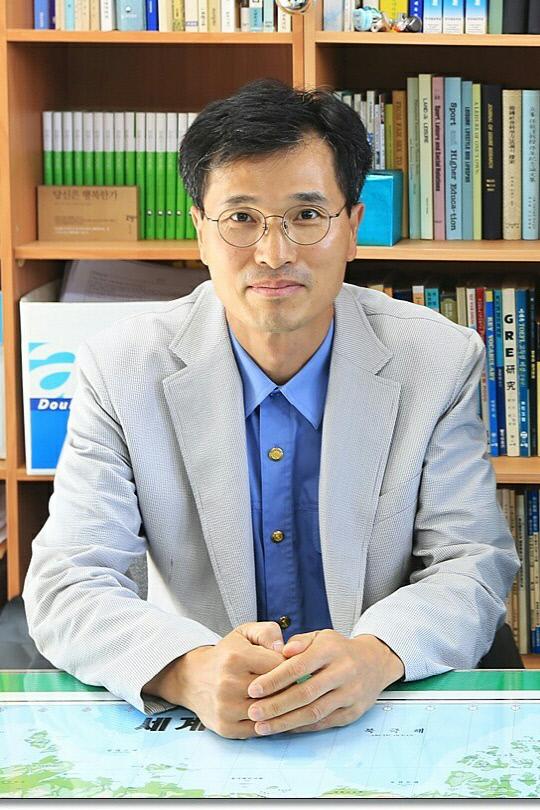 김홍설 교수
