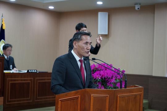 제236회 청양군임시회 제1차 본회의에서 5분 발언을 하고 있는 김종관의원
