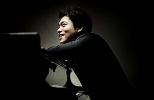 Sunwook Kim - Pianist
Photo: Marco Borggreve
