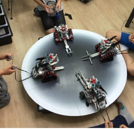 레고 EV3 로봇씨름 모습. 사진=국립중앙과학관 제공
