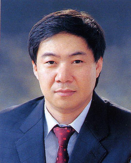 김욱 글로벌·정치커뮤니케이션 전공 교수
