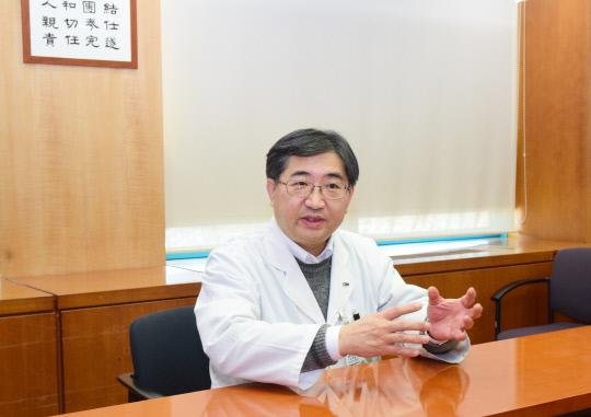 김하용 제16대 을지대병원장이 향후 병원 운영 계획 등에 대해 설명하고 있다. 사진=을지대병원 제공
