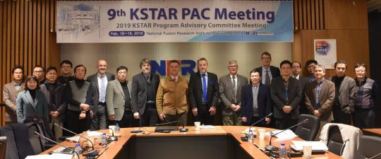 KSTAR 국제자문위원회의 자문위원들이 국가핵융합연구소 KSTAR 연구에 대해 호평하는 결과보고서를 발표했다. 사진은 자문위원들이 지난달 18-19일 열린 KSTAR PAC에 참석한 모습. 사진=국가핵융합연구소 제공
