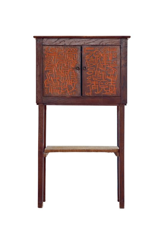 이응노, 구성, 1976, 목가구에 조각, 98.5x56x22

