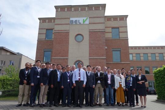한국원자력연구원이 23-24일 벨기에 브뤼셀에서 전세계 11개국 18개 기관이 참여한 `OECD-ATLAS 2차 프로젝트` 진도점검회의를 개최했다. 사진=원자력연 제공

