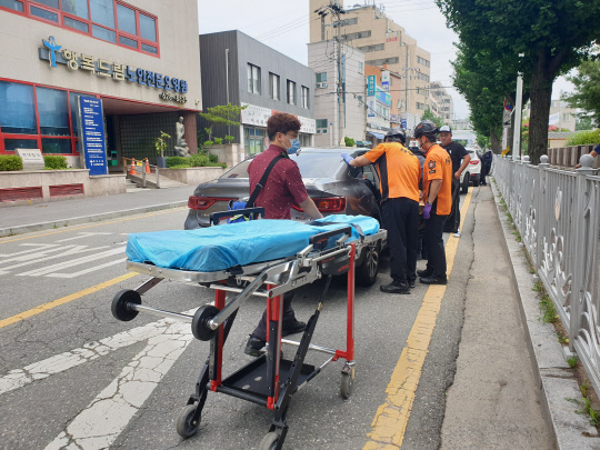 가양119안전센터 소방대원들은 17일 오후 1시 7분쯤 대전 동구 한밭중학교 인근 교통사고 현장에 출동했다. 사진=김성준 기자
