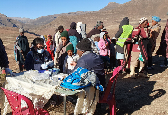 건양대학교병원 신우회(기독교 신자 모임)는 지난 7-14일 아프리카 레소토 지역에서 해외 의료봉사활동을 펼쳤다. 사진=건양대학교병원 제공 
