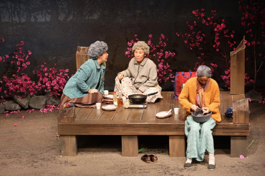 극단 빈들의 연극 `봄날은 간다`의 한 장면. 사진=대전연극협회 제공
