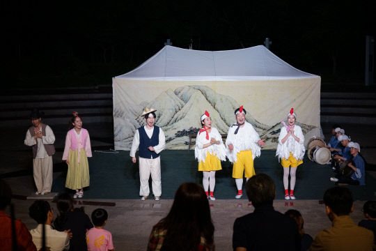 아신아트컴퍼니 뮤지컬 `청사초롱`이 지난 해 대전예술의전당 원형극장에서 공연하고 있는 모습. 사진=아신아트컴퍼니 제공
