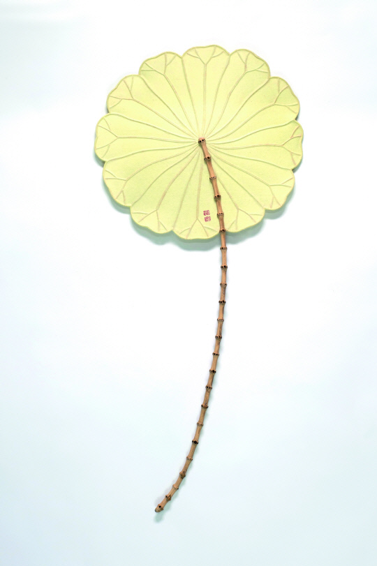 조충익 연잎 윤선 32cm×72cm