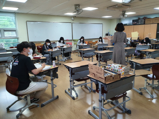대전둔산여고 학생들이 공동교육과정으로 심리학 수업에 참여하고 있다. 사진 = 대전시교육청 제공

