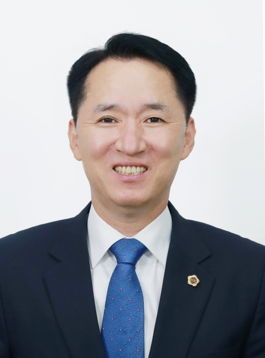 권중순 제8대 대전시의회 의장
