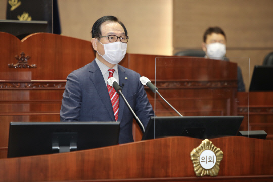 박상돈 천안시장이 지난 20일 천안시의회 본회의장에서 시정연설을 하고 있다. 사진=천안시 제공
