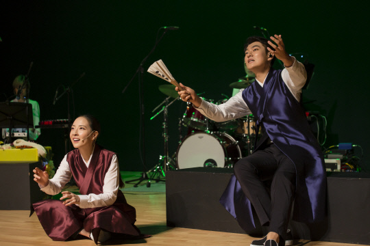 거꾸로프로젝트 3색 소리극 홍보가 한 장면.사진=대전시립연정국악원 제공  
