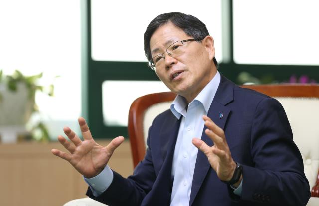 조용돈 한국가스기술공사 사장이 공사의 주된 기능과 성과, 향후 과제에 대해 말하고 있다. 신호철 기자