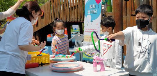 지난해 열린`깜짝 팝업놀이터 놀꾸야!` 활동 모습. 사진=대전 유성구 제공
