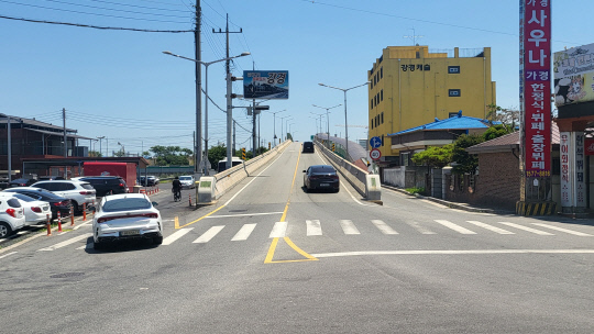 1950년 7월 18일 아침 논산경찰서 앞쪽의 강동교(현재 강경과선교)를 두고 강경경찰과 북한군 6사단 1연대 병력이 치열한 전투를 벌였다. 김재근 선임기자