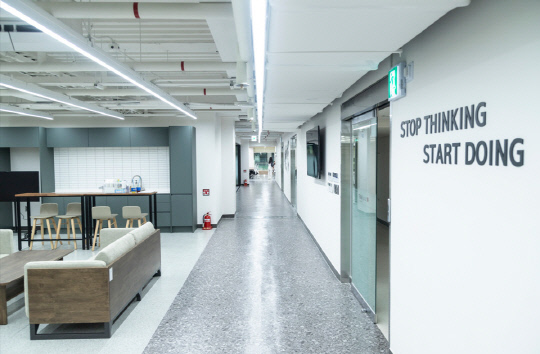 KAIST '글로벌 스튜디오 1기' 12개사 선발... 해외 진출 지원 - 뉴스 썸네일 이미지