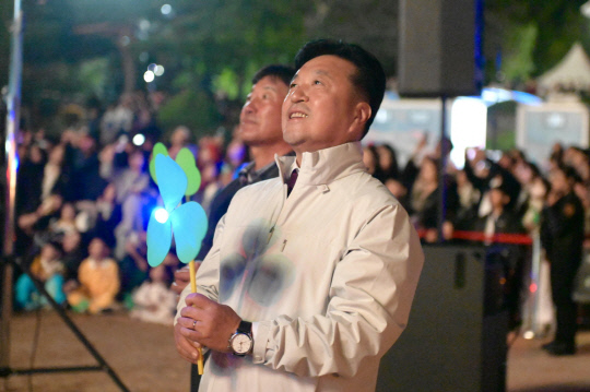 사진=의좋은형제축제에 참석한 최재구 예산군수