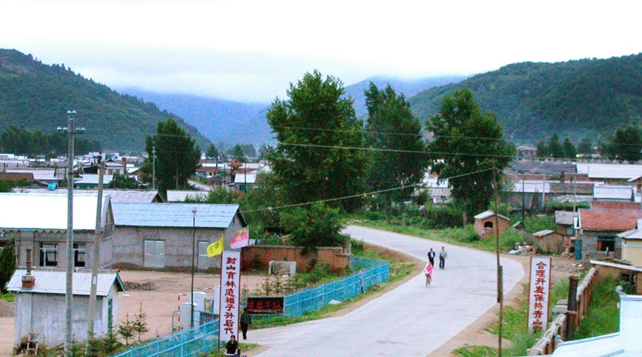 북로군정서가 지휘관을 양성하기 위해 세웠던 사관연성소 입구. 길림성 왕청현 십리평향 장영촌 마을에 있다. 사진=독립기념관