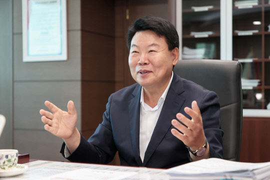 오성환 당진시장이 최근 대전일보와의 인터뷰에서 취임 3주년 주요 성과와 앞으로의 비전을 밝혔다.  당진시 제공