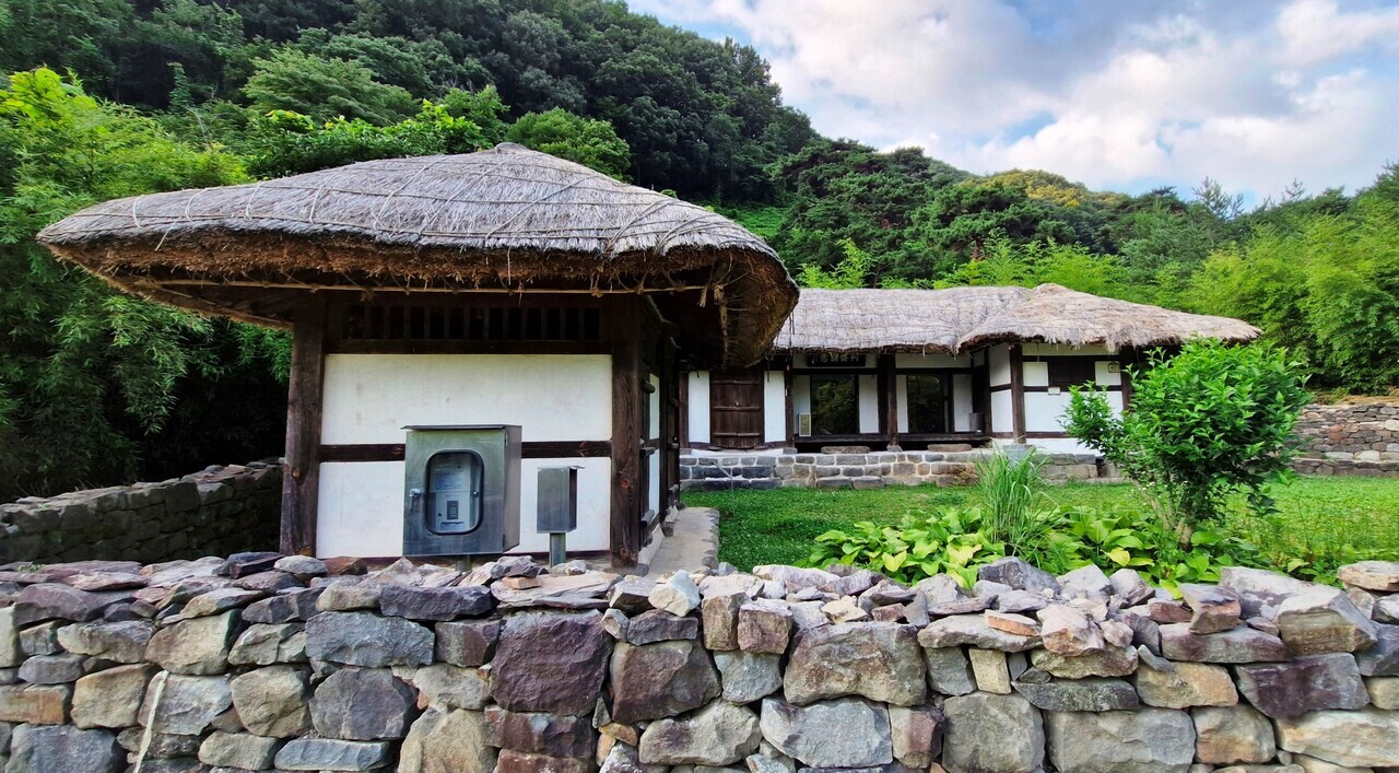 대전시 중구 어남동(단재로 229번길 47)에는 단재 신채호가 태어난 생가가 복원돼 있다. 김재근 선임기자