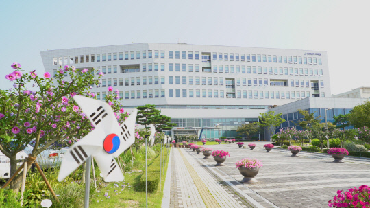 충남교육청, 미리디와 협력! 교직원 대상 '미리캔버스 Pro' 무료 제공으로 교육 혁신 앞장
