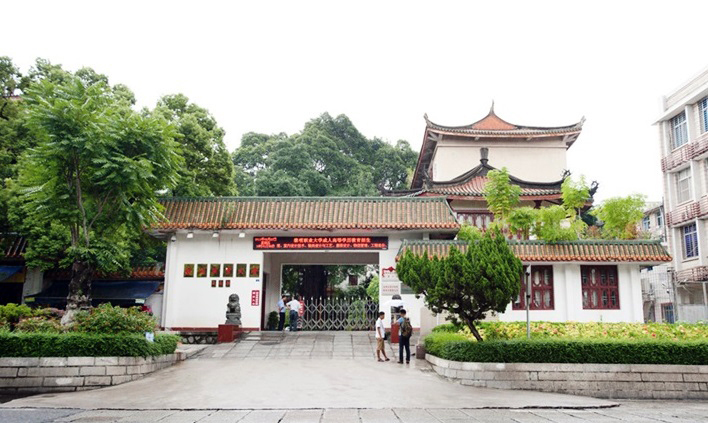 1930년 유자명이 생물을 가르쳤던 중국 푸젠성 취앤저우시 여명고중(현 여명직업대학). 사진= 독립기념관