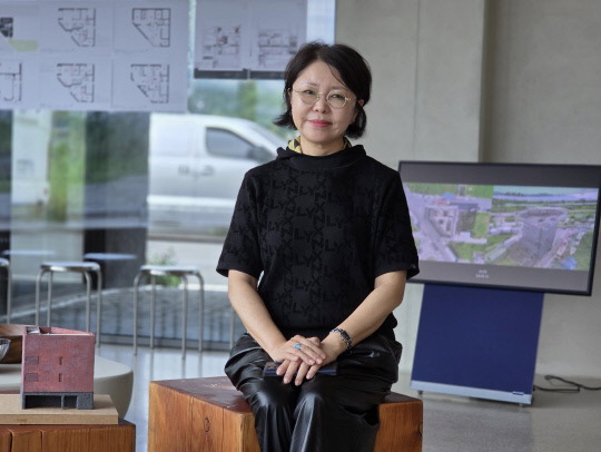 "청년 건축인에 기회 주고 싶었다" 박지윤 지인 대표 - 뉴스 썸네일 이미지