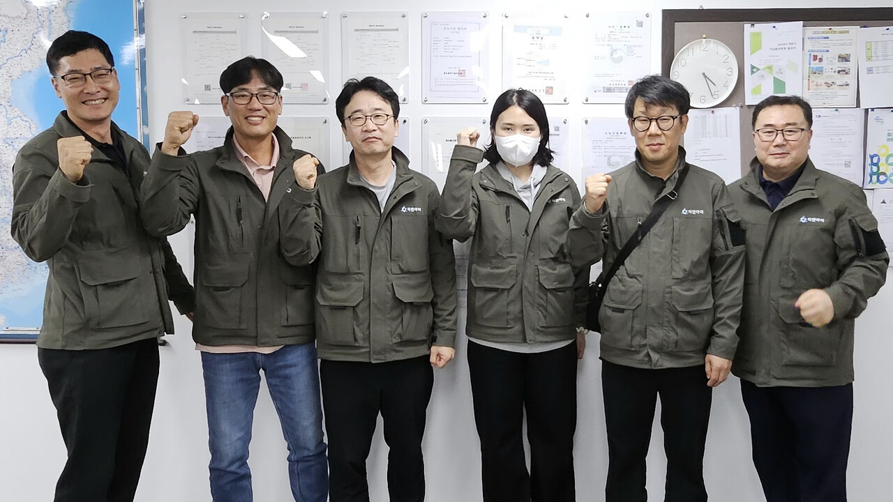 이엔아이 직원들