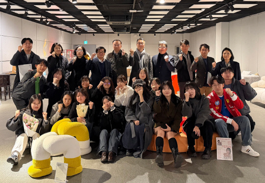 국립공주대학교 예술대학 가구리빙디자인학과는 24일까지 백제교육문화관에서 '제22회 졸업전시 및 2025 과제전시'가 열리고 있다. 사진=공주대 제공