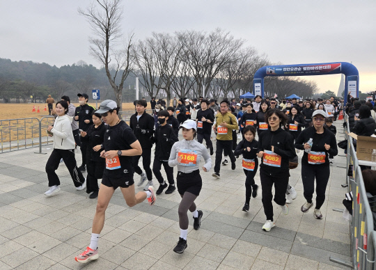 독립기념관 달군 3700명의 발걸음…천안유관순평화마라톤 성황