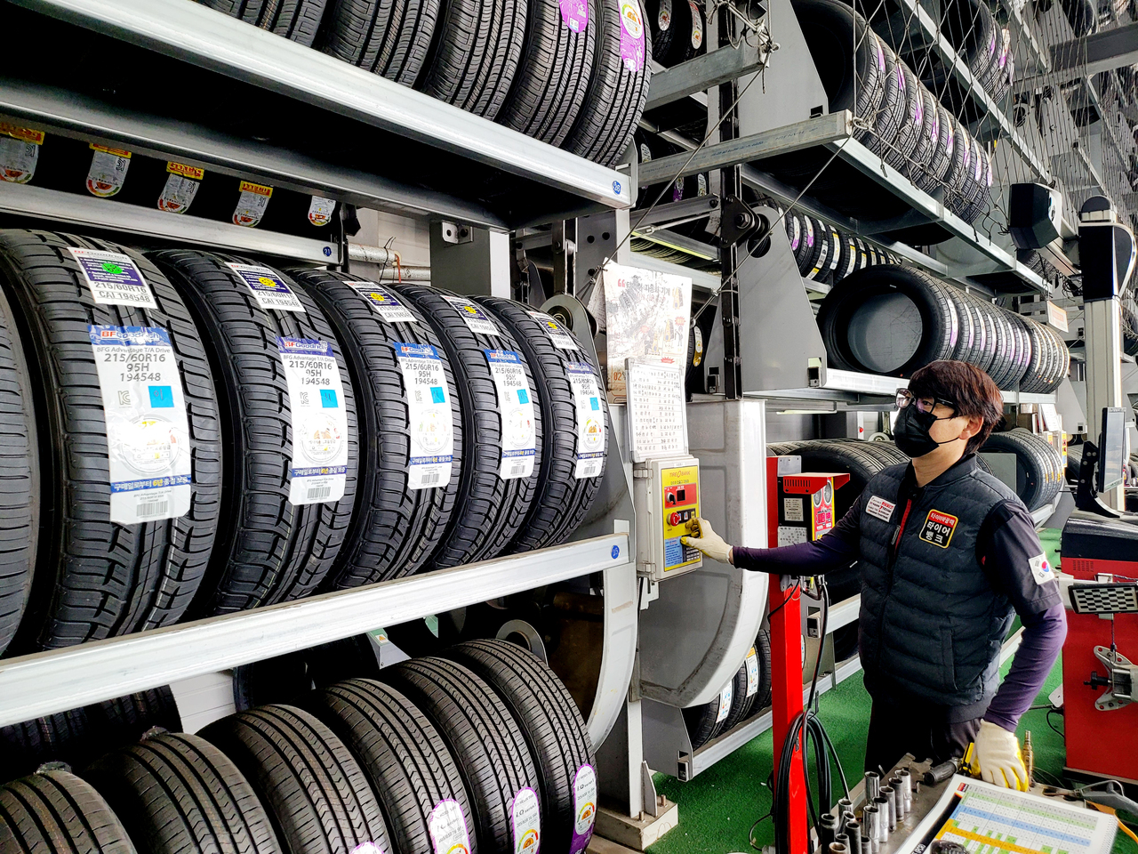 타이어뱅크 "윈터타이어, 영상 7℃ 이상 유지시 교체 적기" - 뉴스 썸네일 이미지