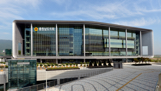 충남도의회 제371회 임시회 개회... 13대 첫 도정·교육행정 질문 - 뉴스 썸네일 이미지