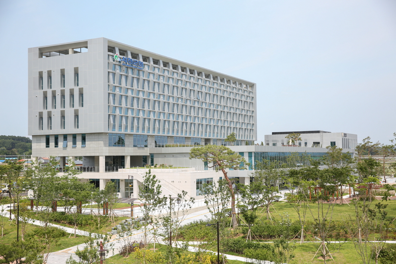 불편한 이웃 서천군과 군산시, 상생발전 협력강화 '맞손' - 뉴스 썸네일 이미지