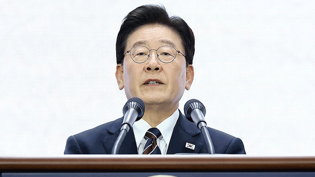 SNS 인용글 논란에 이 대통령 직접 해명 “글 공유가 100% 동조는 아냐”