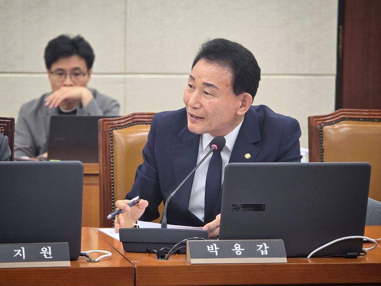 하루 평균 5번 꼴 병원행… 연 100회 이상 외래진료 과다 이용자 57만 명