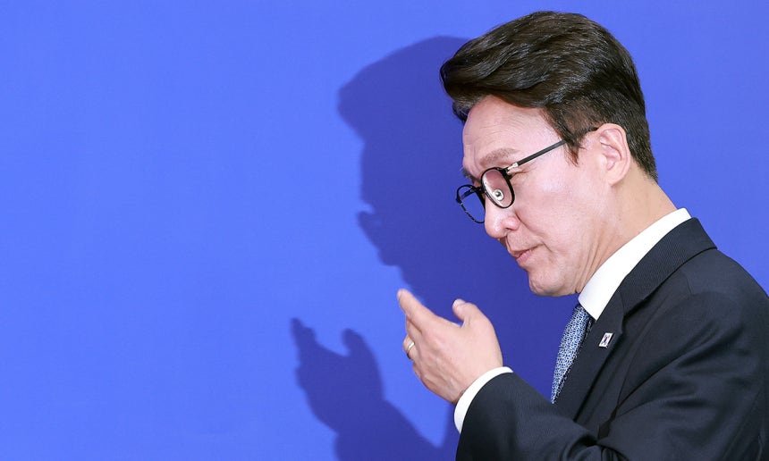 민주당 긴급 야간 최고위… '신천지 집단 입당' 논란에 결론 못 낸 까닭