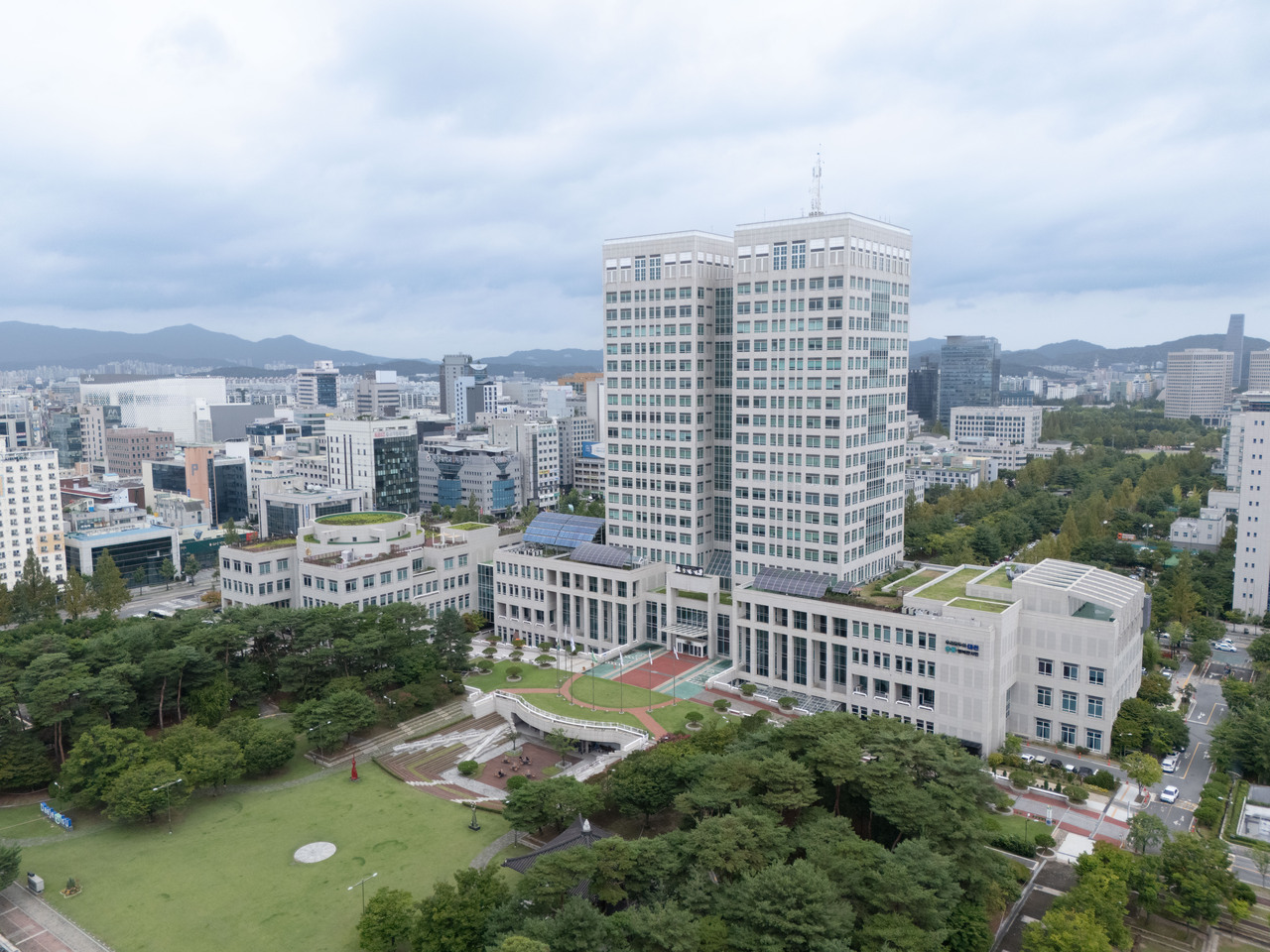 방산혁신기업 100곳 중 32곳 대전...올해 6곳 추가 선정 - 뉴스 썸네일 이미지